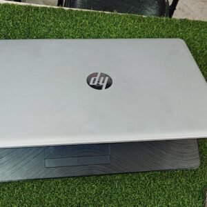 Hp sleek silver  Corei5 8ThGen🔥 Ram 8gb 🔥 Ssd 256Gb 🔥 15.6 FHD Display  Super mint condition
